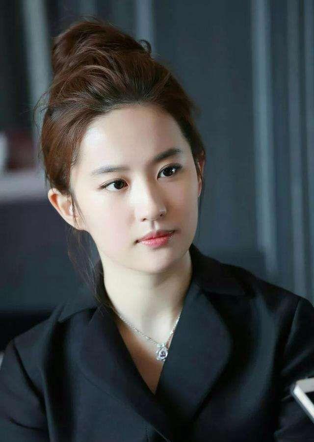 岳云鹏老婆再剃光头,岳云鹏老婆为什么剃光头