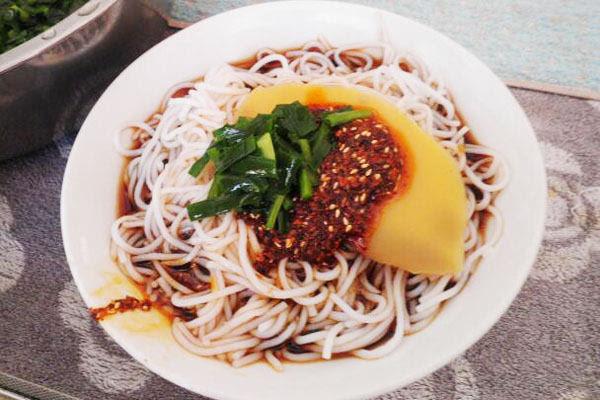 在云南米线为什么这么受欢迎,米线特点