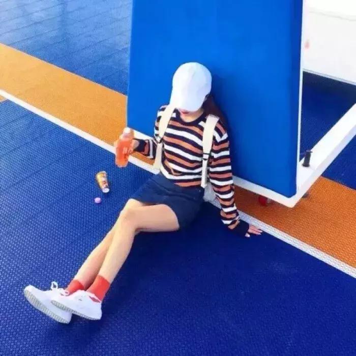 女生背影头像动漫唯美多人闺蜜,超好看闺蜜头像女多人