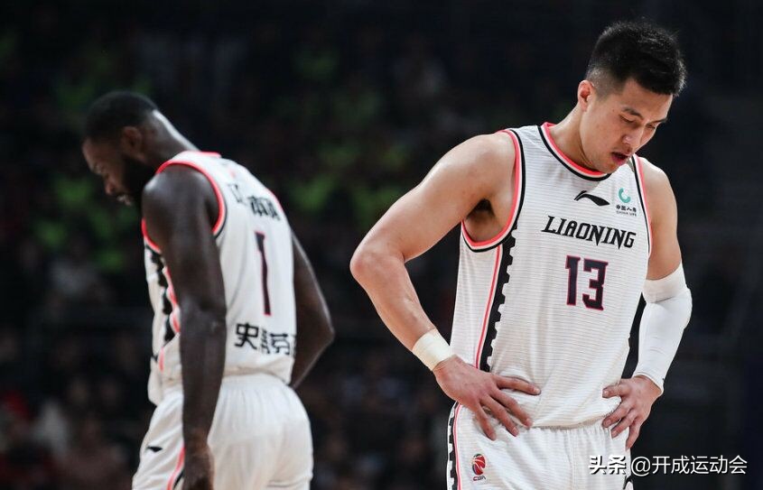 赵继伟郭艾伦赵岩昊韩德君,易建联郭艾伦赵继伟丁彦雨航