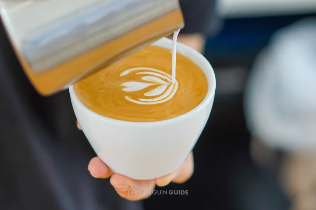 去长沙不为别的就想听茶颜悦色,去长沙点哪个茶颜悦色