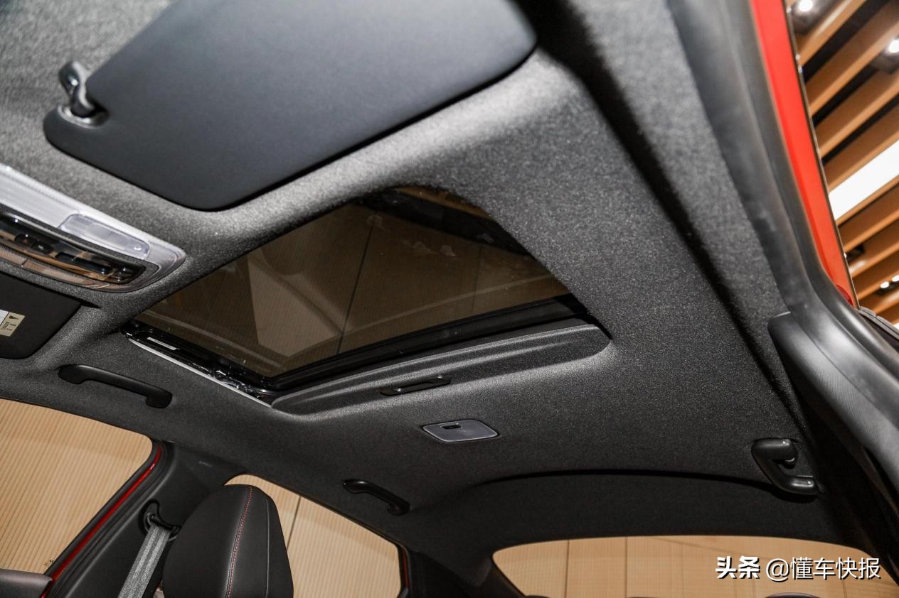 第七代伊兰特和全新伊兰特区别,第六代伊兰特对比第七代伊兰特