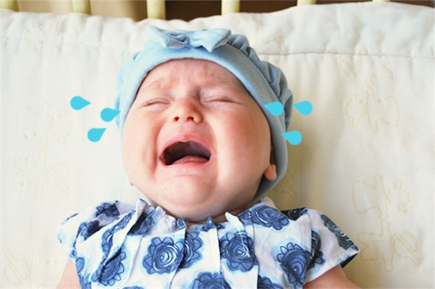 天惶惶地惶惶，我家有个夜哭郎，“夜哭郎”的宝宝，爸妈怎么办？