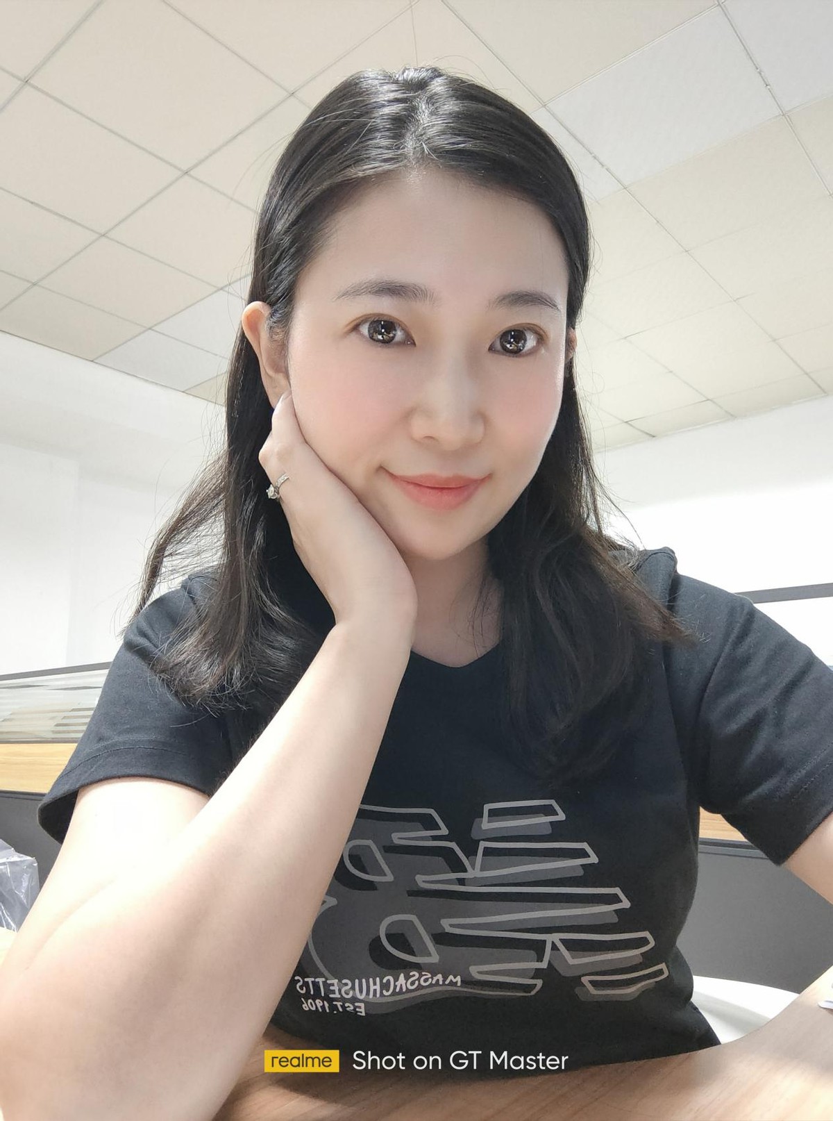 realme真我gt大师探索版手机1v4,realme真我gt2深度评测