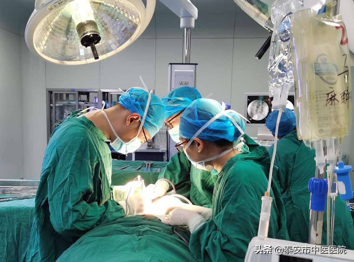 *安泰**市中医医院脊柱外科成功治愈罕见“椎管内脂肪增多症”