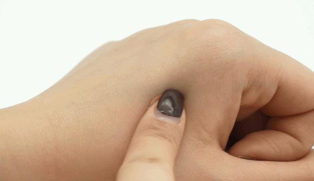 阿玛尼红气垫断货王2号色,怎样选择一款好的气垫