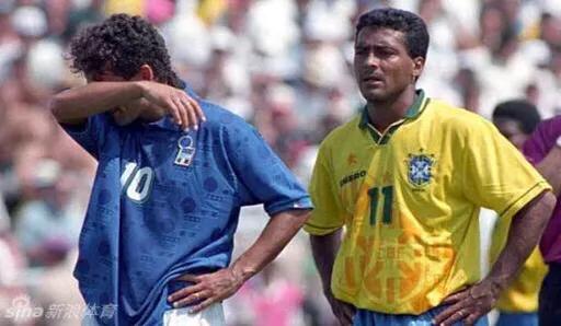 实况足球全国第一罗马里奥,实况足球手游罗马里奥打什么阵容