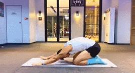 大腿部放松拉伸动作,大腿部拉伸放松动作