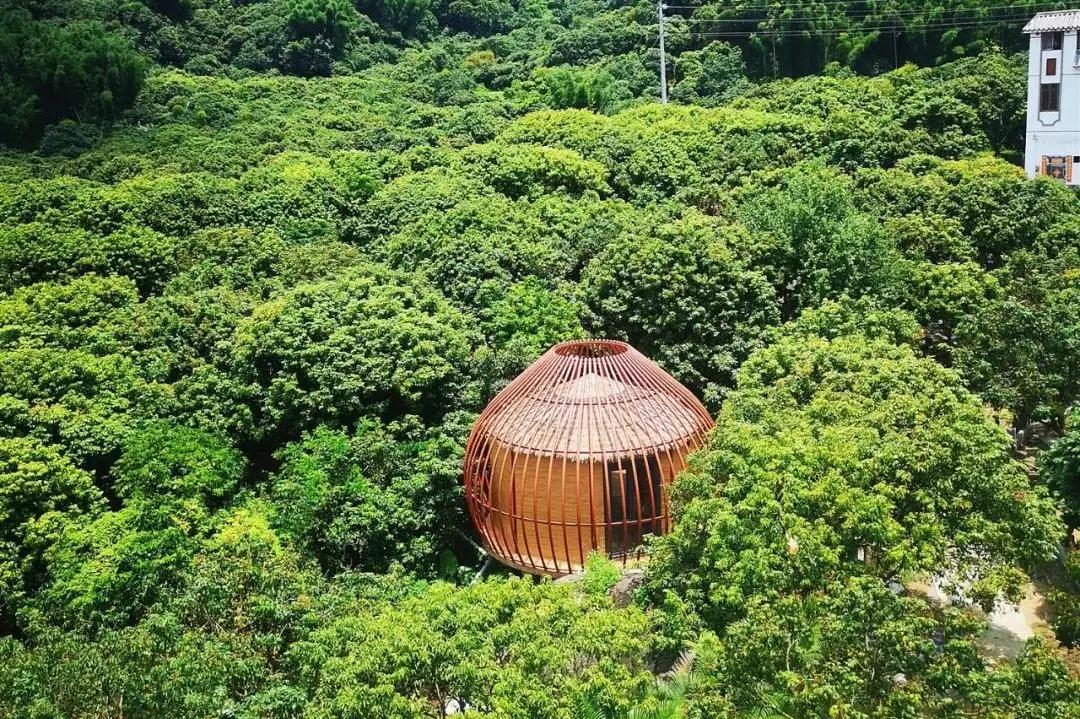 在大山深处幽静绝美的村落,深藏大山中的村落