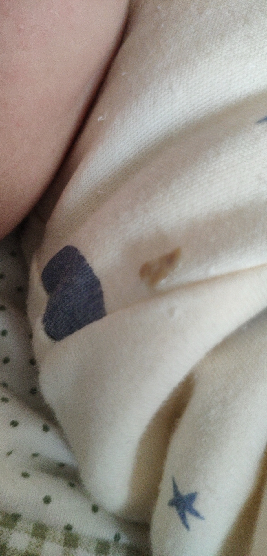 宝宝鼻腔有鼻屎怎么弄出来,宝宝鼻腔深处的鼻屎怎么弄出来