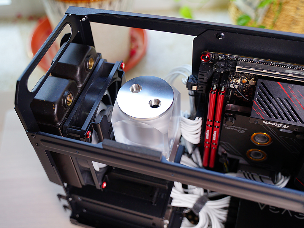 itx机箱能安装分体水冷吗,酷冷至尊itx机箱分体水冷