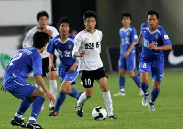 追问国足1:5惨败足球之夜,国足最新消息中国足球队