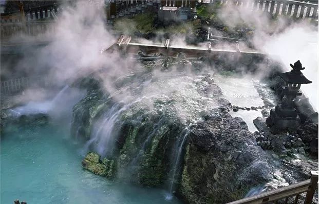 红了！黑竹沟迎来颜值巅峰，分分钟带你穿越五彩童话世界