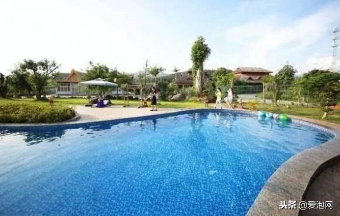 云南十大最美温泉，不但美食众多，美女也如云，带你泡遍全云南！