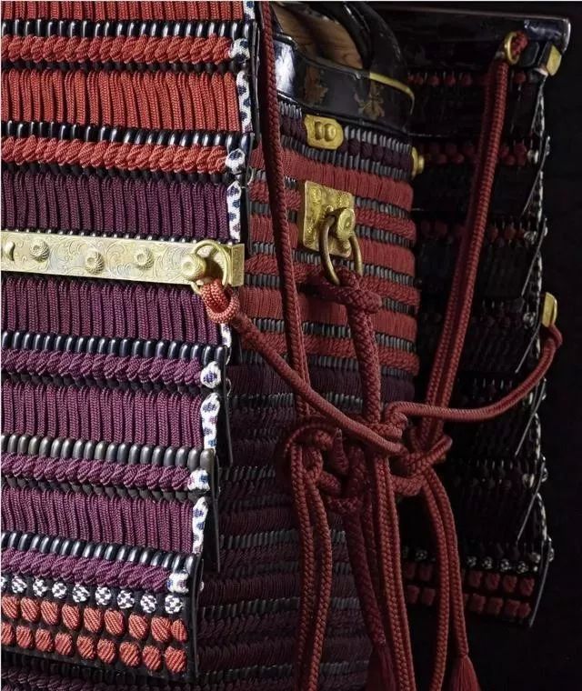 名器鉴赏——16世纪日本作为国礼赠送给英国的胴丸铠甲