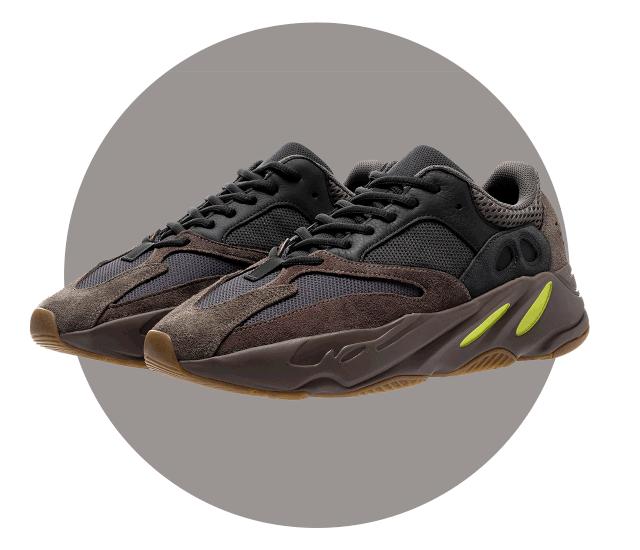 我花2000块抢到3双限量球鞋,还送了一个包...