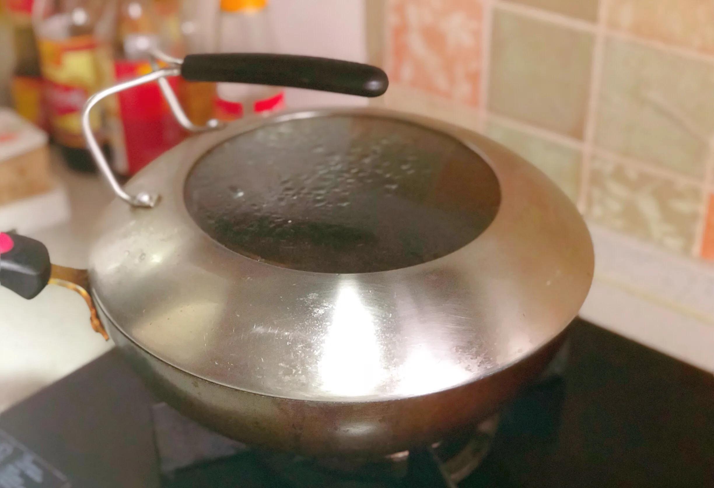 红烧肉焯水的正确制作不那么柴,为什么红烧肉烧得又咸又甜