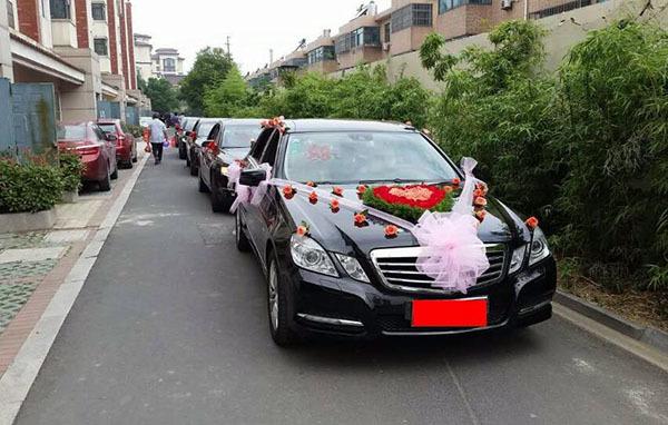 婚车安排顺序,婚车安排什么车