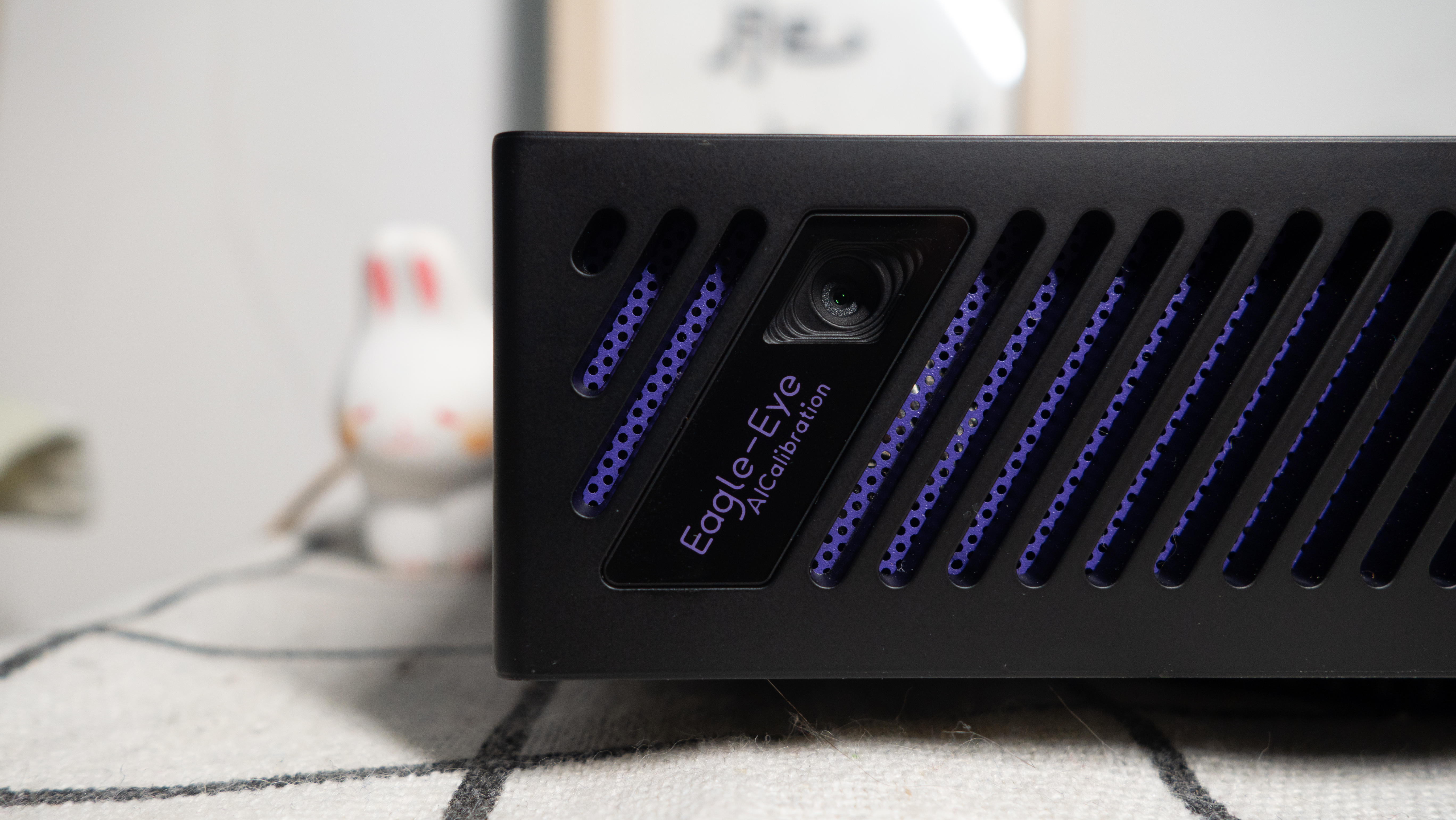 Z世代的潮酷利器，Movin01X重新定义娱乐“轻投影”