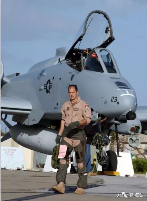 美国空军的新式头盔,美国陆军头盔和中国头盔对比