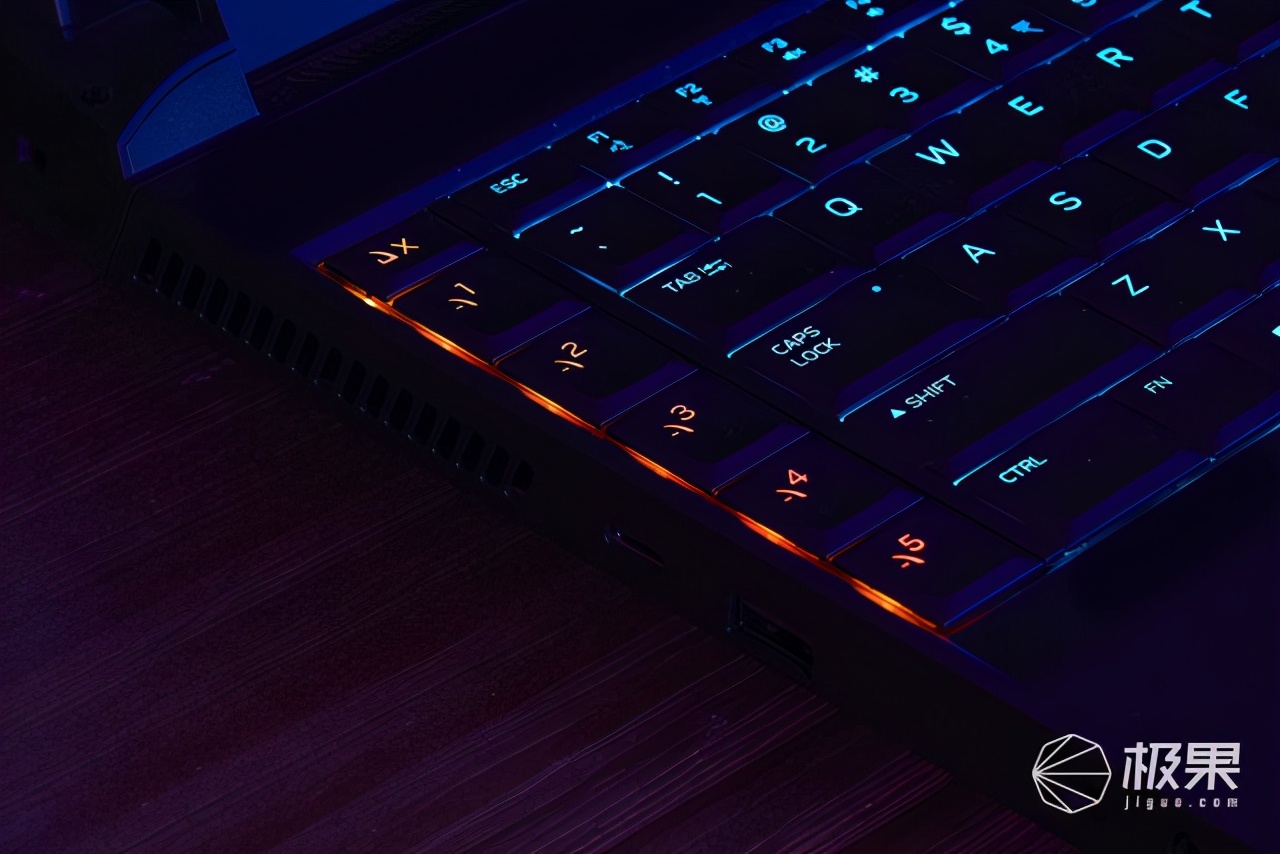 那些年失去的快乐,都从这台高能笔记本里找到了!这不是游戏