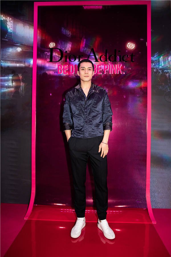 被吹爆的化妆品,迪奥dior粉唇妆