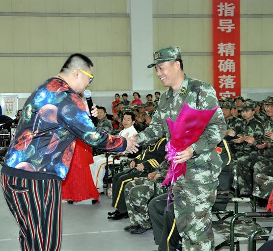 王洋获奖视频,新疆知名歌手王洋