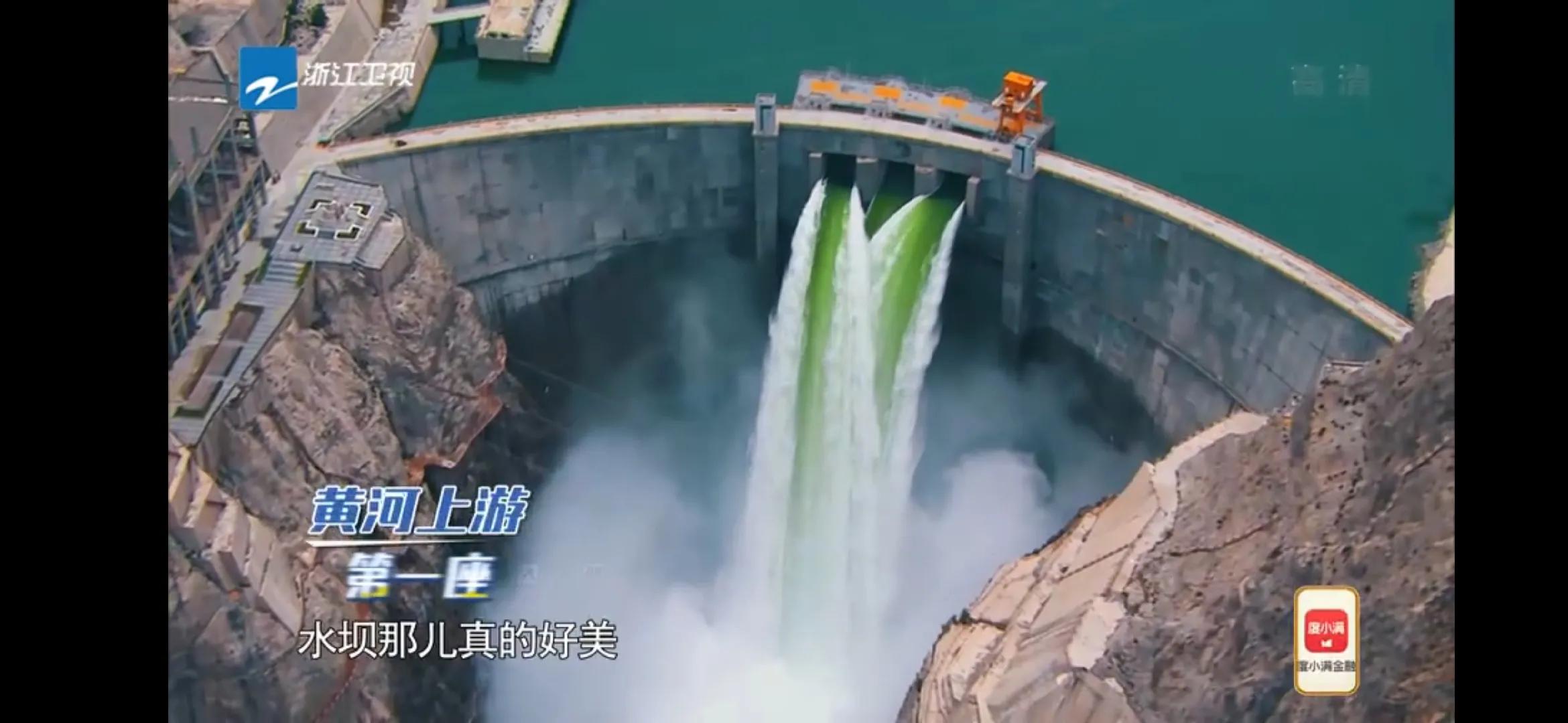 自驾青海沙漠旅游路线攻略,青海七彩丹霞自驾游攻略