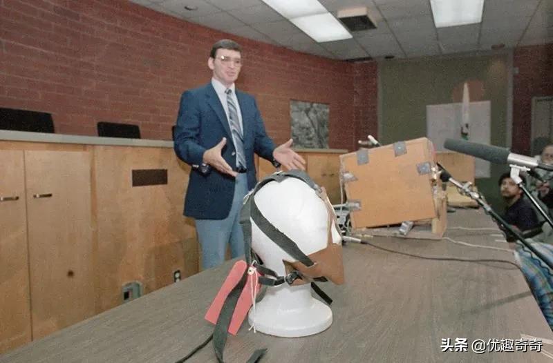 那些撩大腿搭便车的女孩，有的变成了姓奴