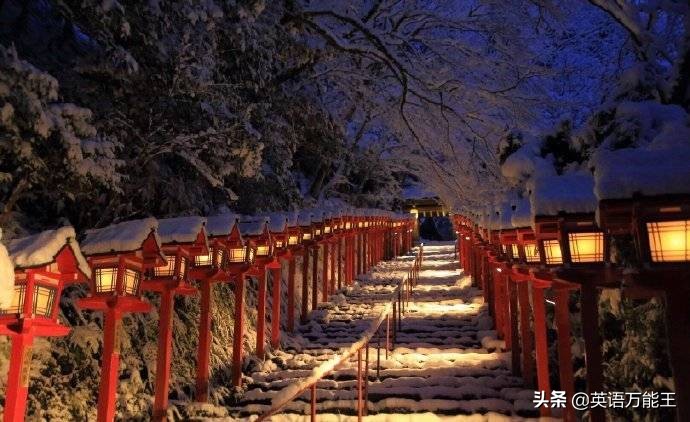 中国文化相关的常见英语词汇！感受我国文化的测大精深！