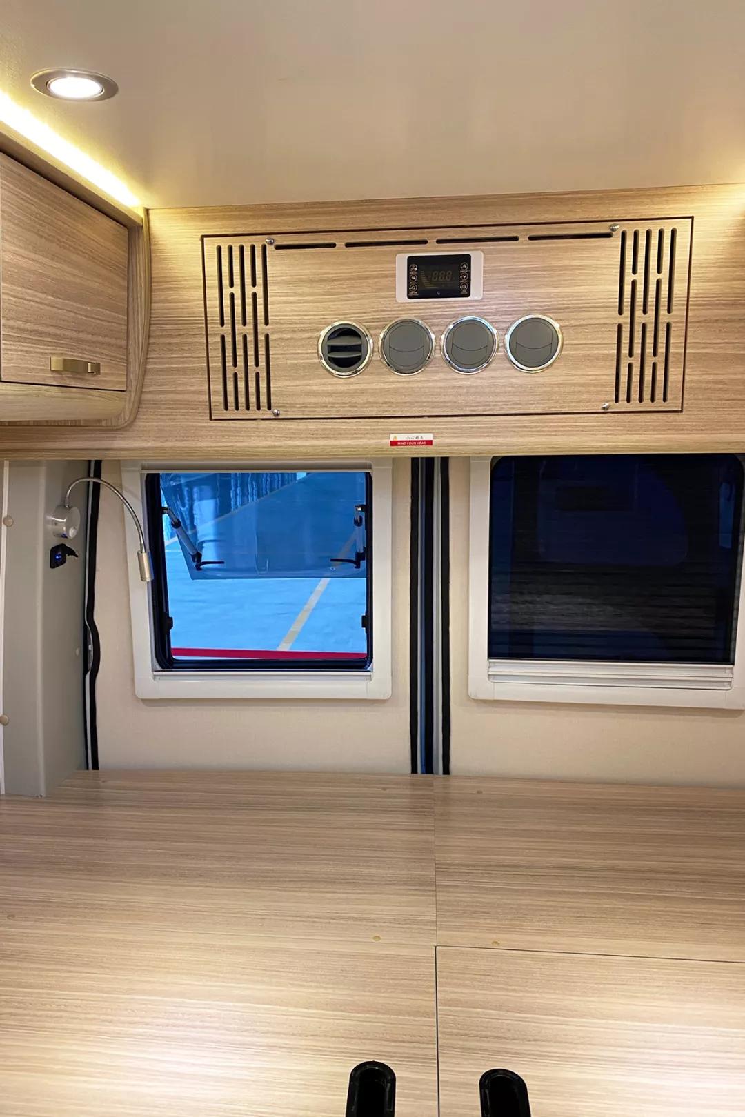 21款上汽大通原厂v80b型房车,六座六卧大通v80长轴高顶b型房车