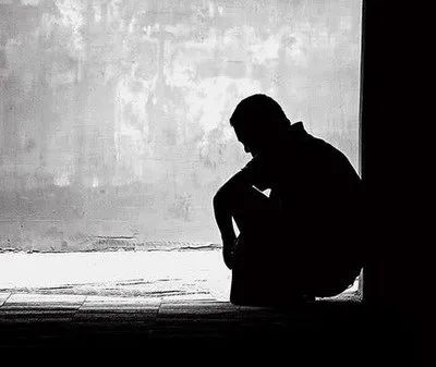 前列腺炎是男人的通病吗,为啥要远离前列腺炎的男生