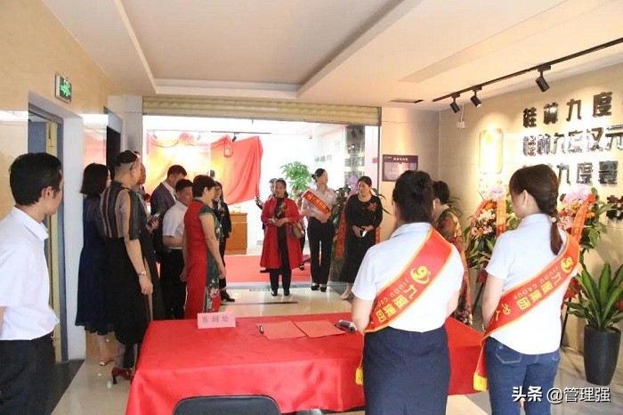 热烈祝贺集团公司成立10周年,热烈庆祝集团成立十周年