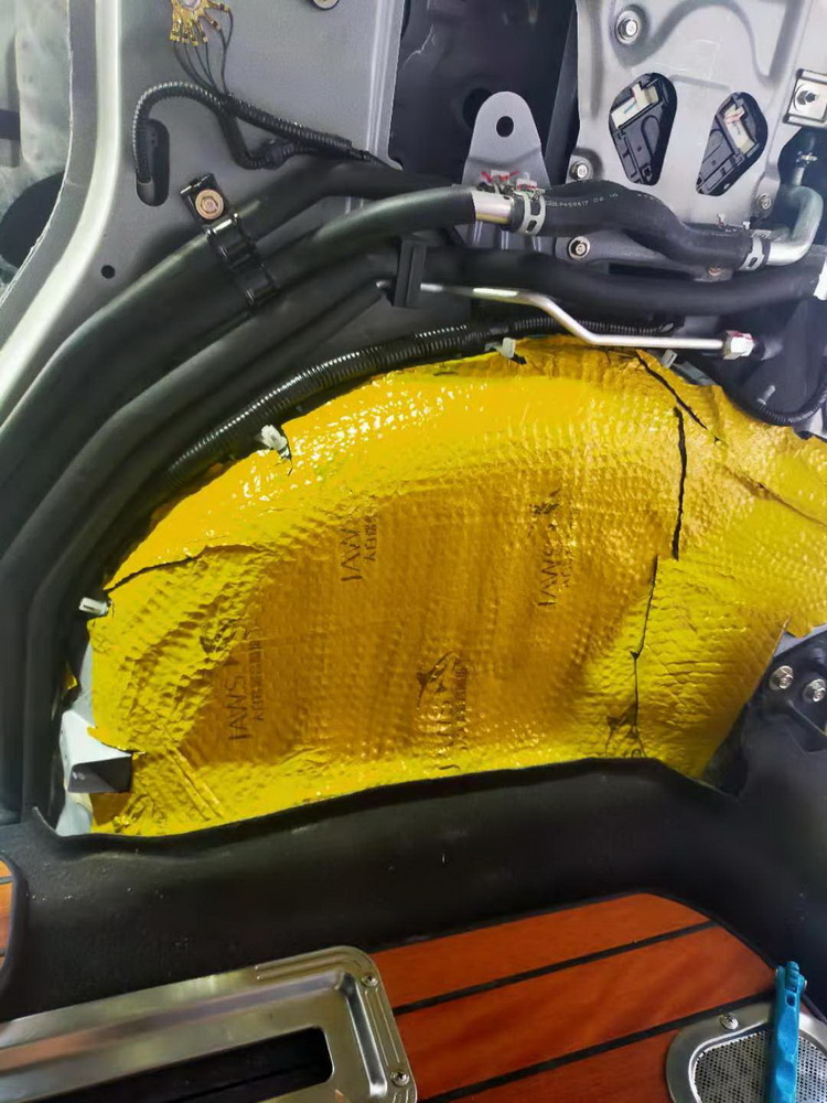 安静下来无锡祥兴本田奥德赛汽车隔音改装大白鲨