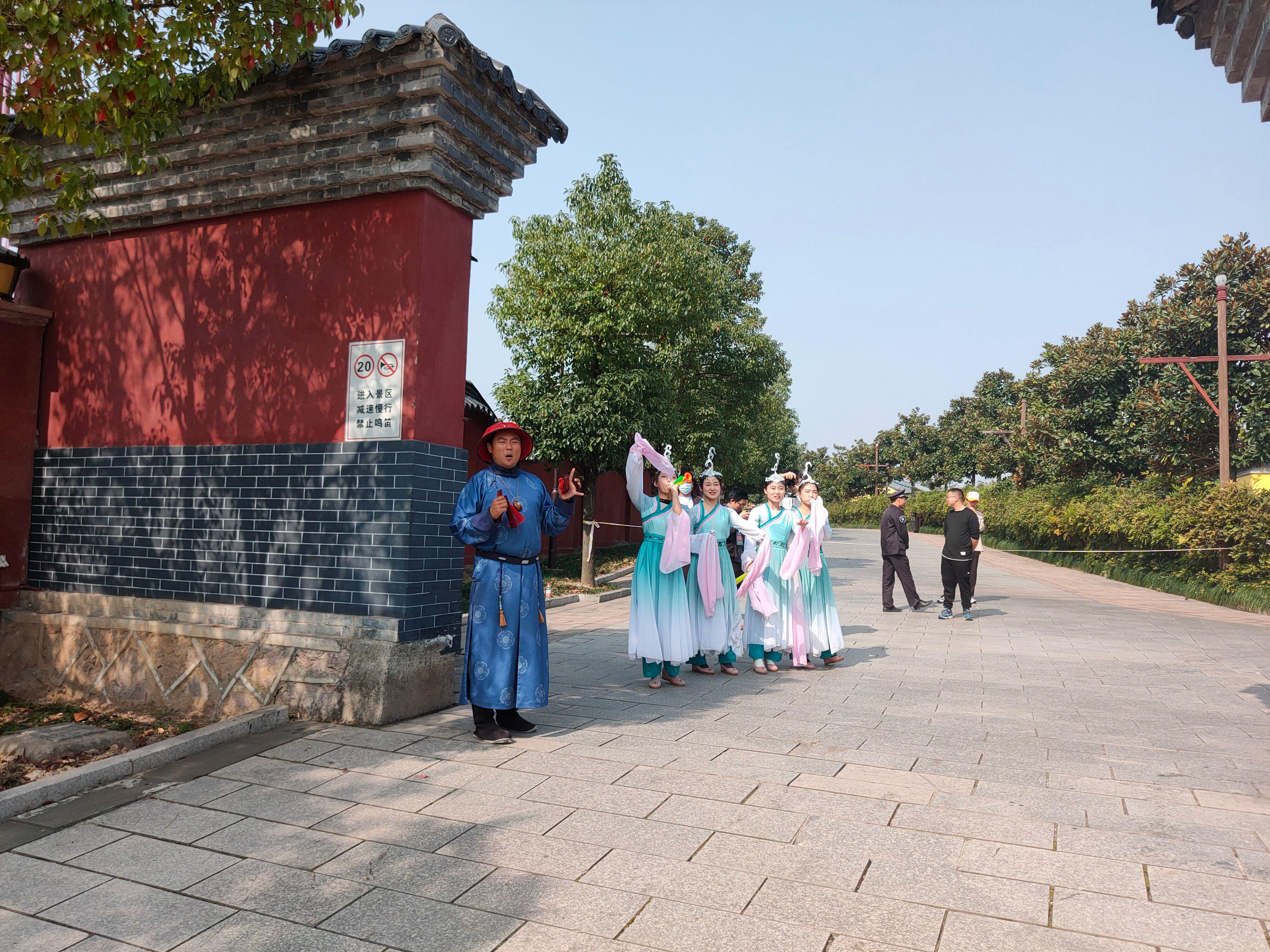 首个全马2022年超燃视频,横店马拉松2023全马颁奖直播