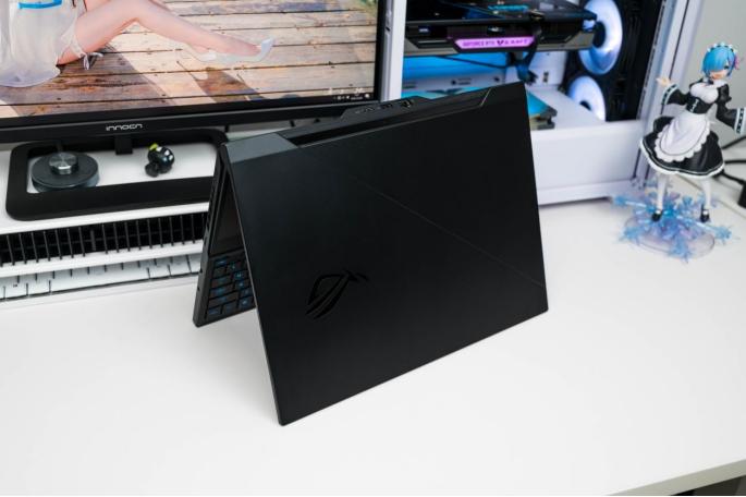 华硕rog冰刃5游戏测试,华硕rog发布会rog冰刃5plus