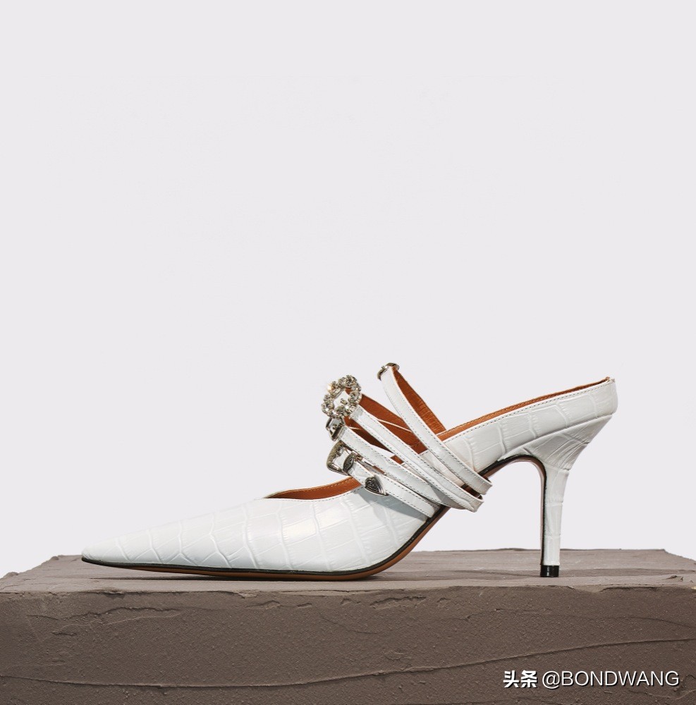 abra品牌鞋,为乔布斯设计logo的设计师