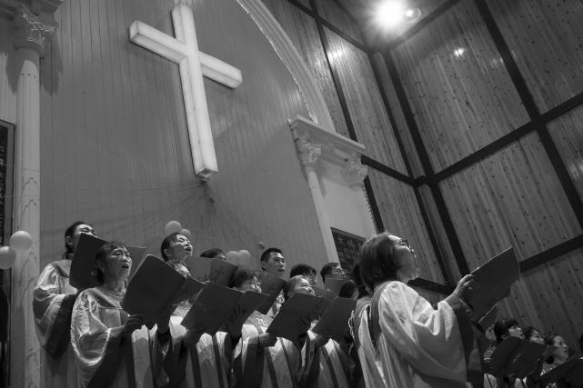 传统婚礼放鞭炮,婚礼迎亲鞭炮习俗