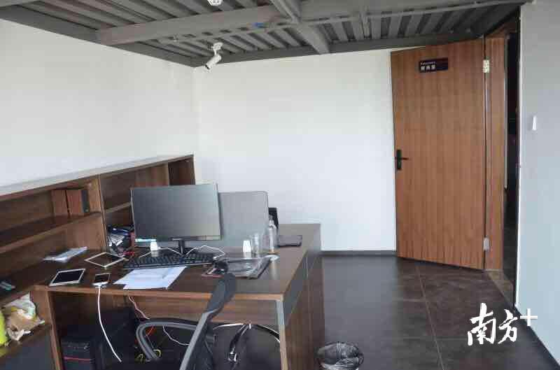 网络赌博买彩票赢了10万判几年,买体彩彩票赌博违法吗