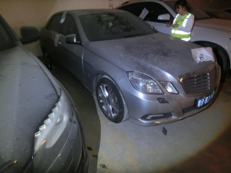 拍卖成功！广东省深圳市车牌号为，粤B822QP奔驰牌E260L小型轿车