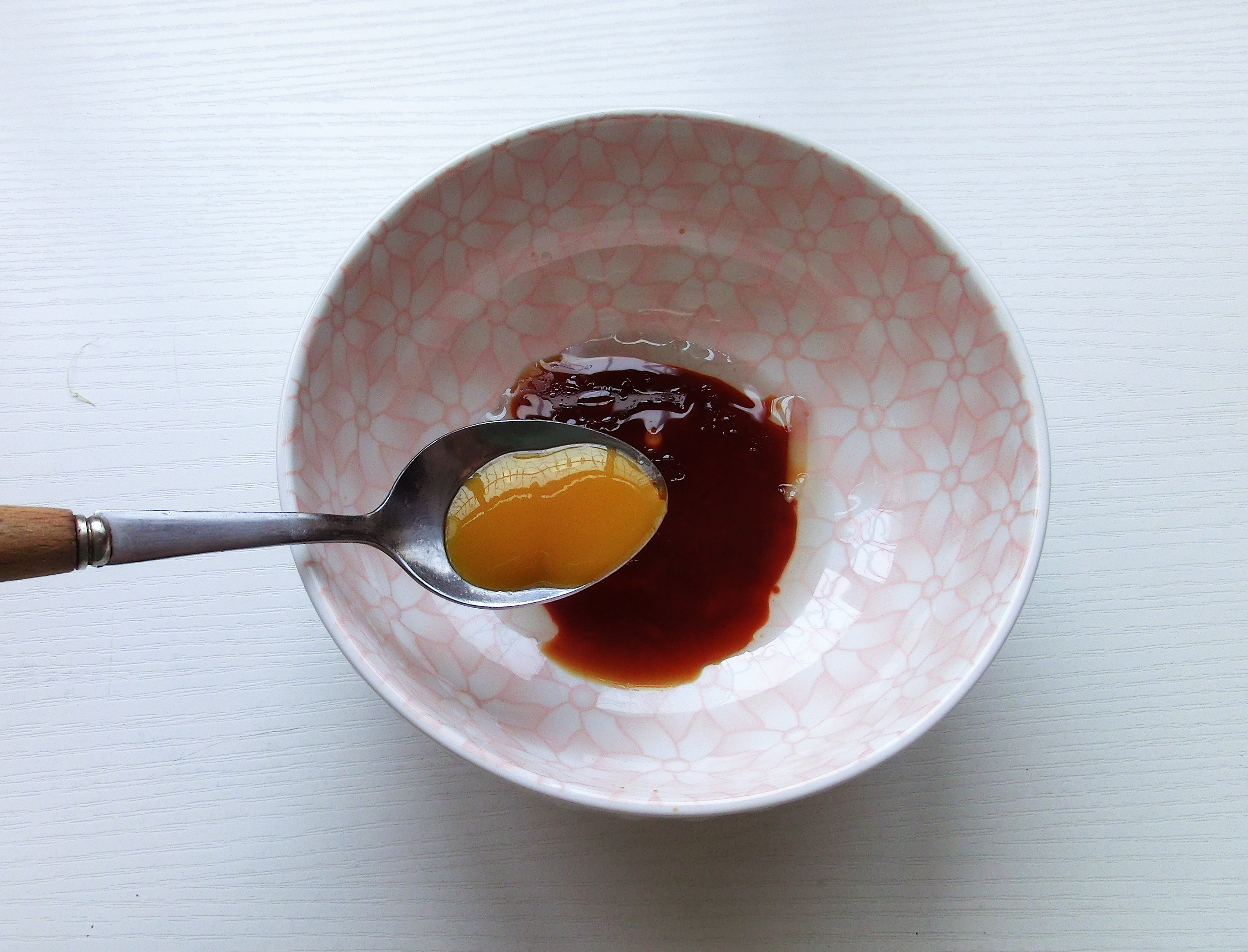 阳春面的酱油面,阳春面全是生抽味