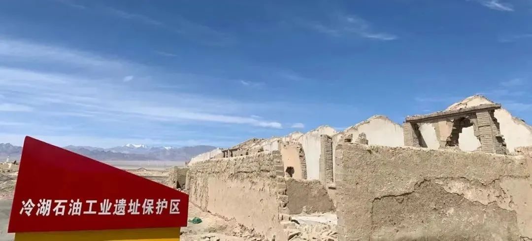 茫崖艾肯泉夏季游攻略,青甘大环线艾肯泉