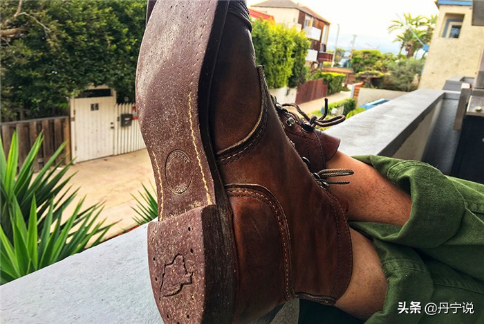 买了一双新皮鞋或Redwing工装靴后，你需要注意什么呢？