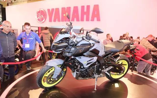 雅马哈街车mt-10加速测试,雅马哈mt-10照片