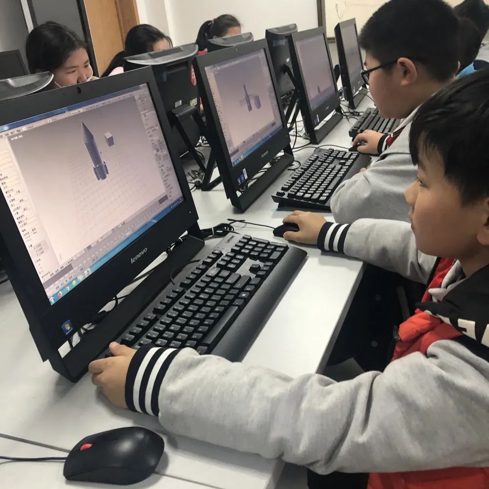 小学有特色的社团活动课,胶州市第六实验小学运动会