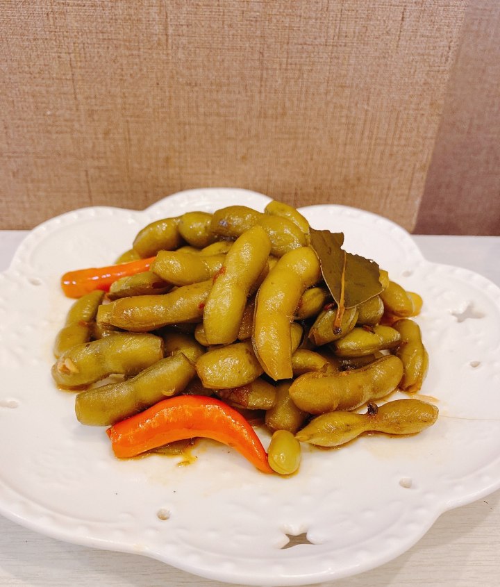 香辣毛豆如何做入味,带壳毛豆怎样才入味好吃