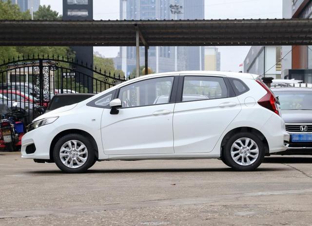 本田飞度提车真实感受,本田飞度1.3和1.5的油耗差多少