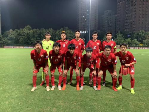 值得借鉴的日本青训模式！金字塔淘汰+*轨双**制，国足要如何追赶