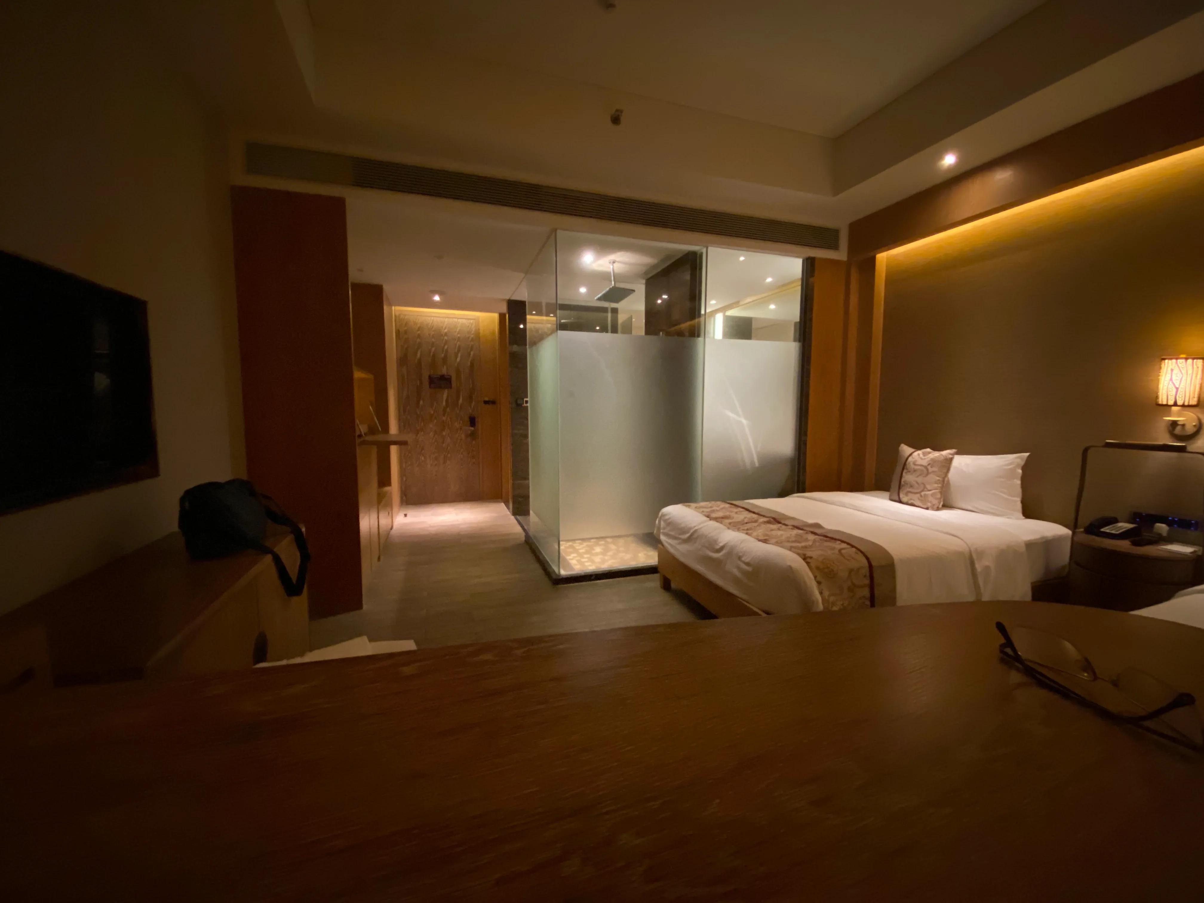 三亚红树林大王棕酒店免税店怎样,三亚湾红树林椰林酒店预订