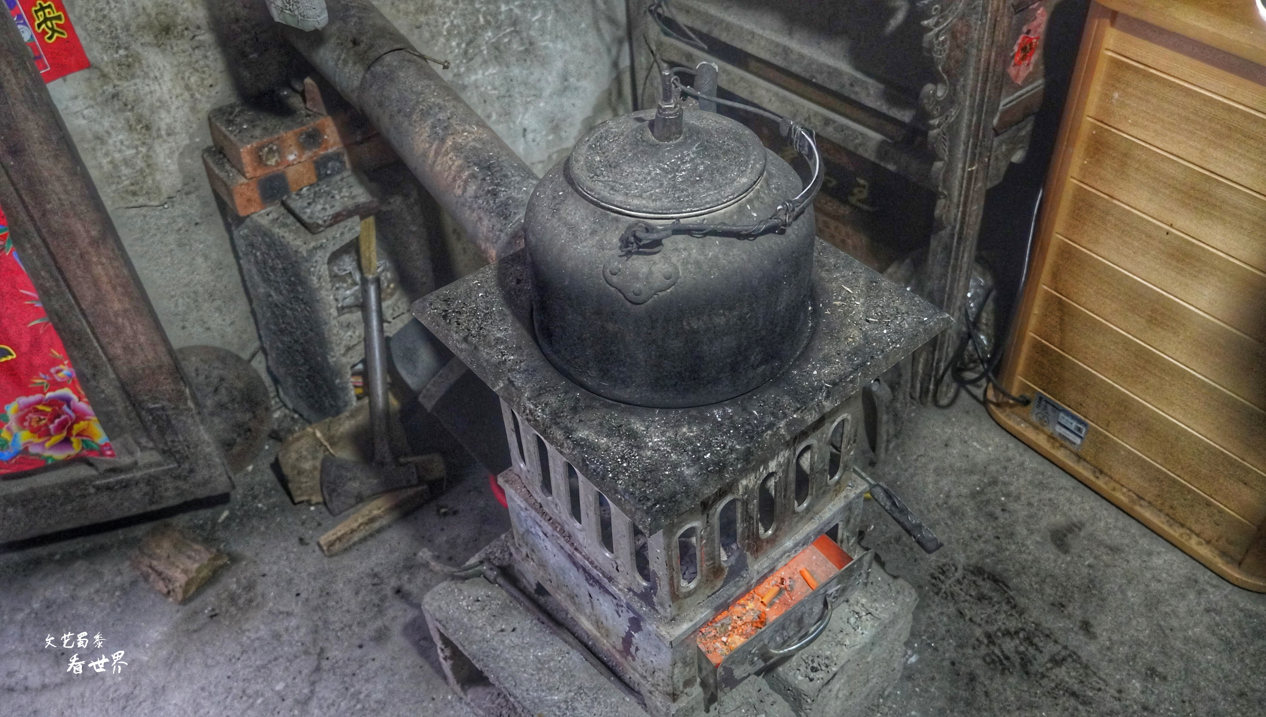 因《舌尖上的中国》而为人所知，刚刚的四月飞雪又让它美成了仙境